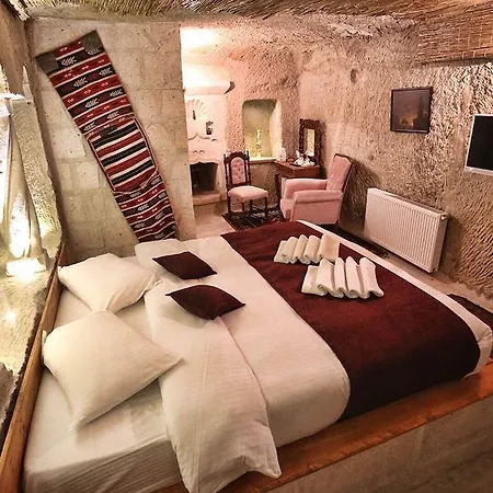 Hotel Cave House
