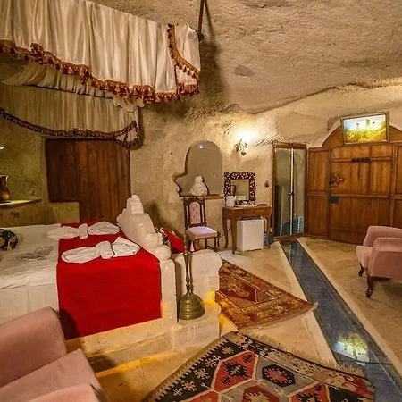 Cave House Hotel 2*