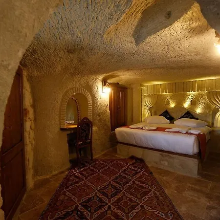Cave House Hotel 2*