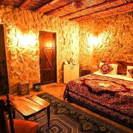 Hotel Cave House 2*
