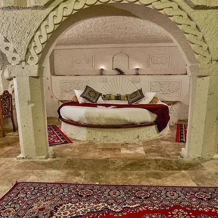 Cave House Hotel 2*