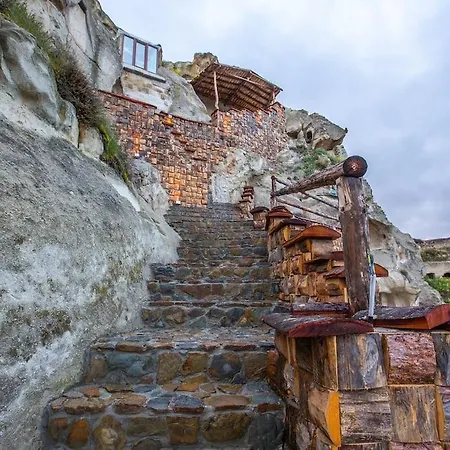 Cave House Hotel 2*