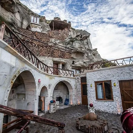 Cave House 2*