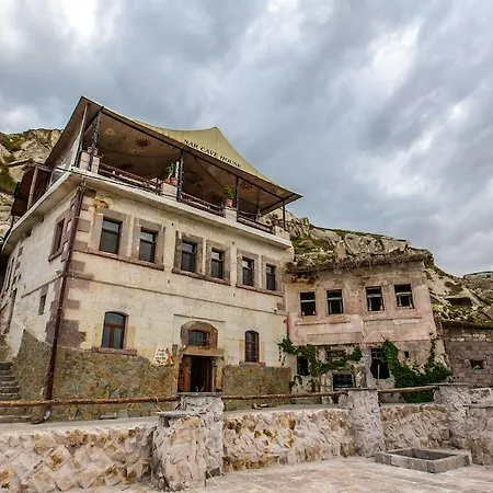 Cave House Nar