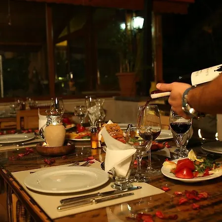 Cave House Hotel Nar