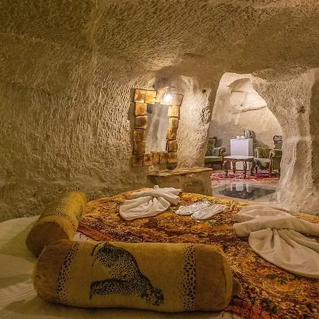 Cave House Hotel 2*