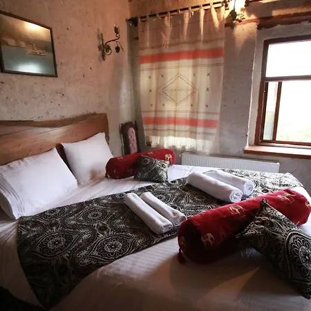 Cave House 2*